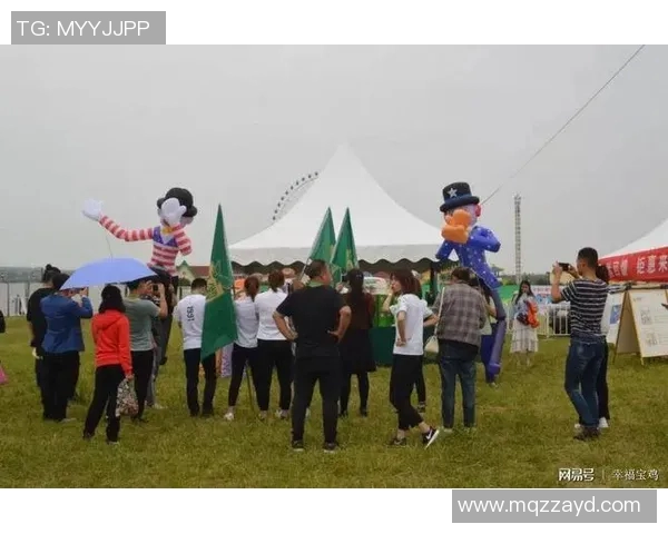 网红学足球明星跳舞挑战赛引发热潮网友纷纷模仿争相参与互动盛况空前