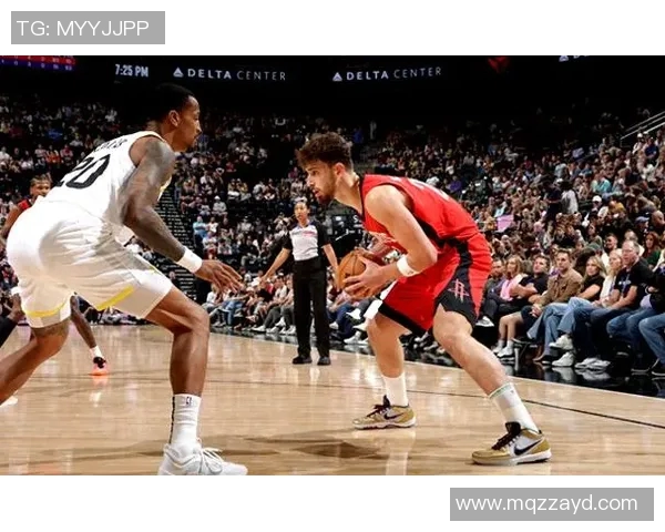 2009年NBA经典对决火箭队与热火队精彩录像回顾与分析